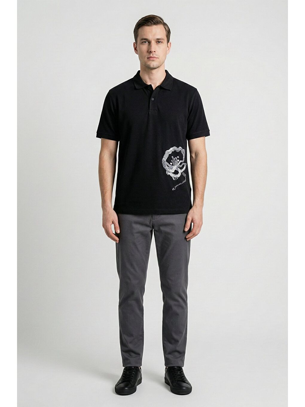 Giotelli Siyah Düğmeli Polo Yaka Nakışlı Erkek Tişört-1