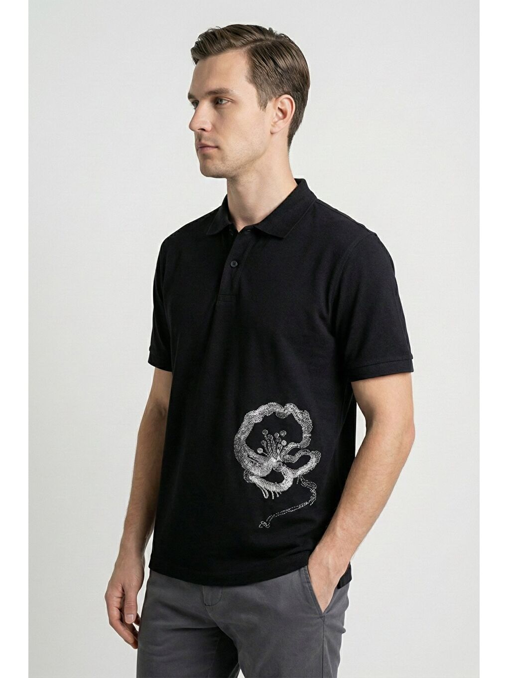 Giotelli Siyah Düğmeli Polo Yaka Nakışlı Erkek Tişört-2