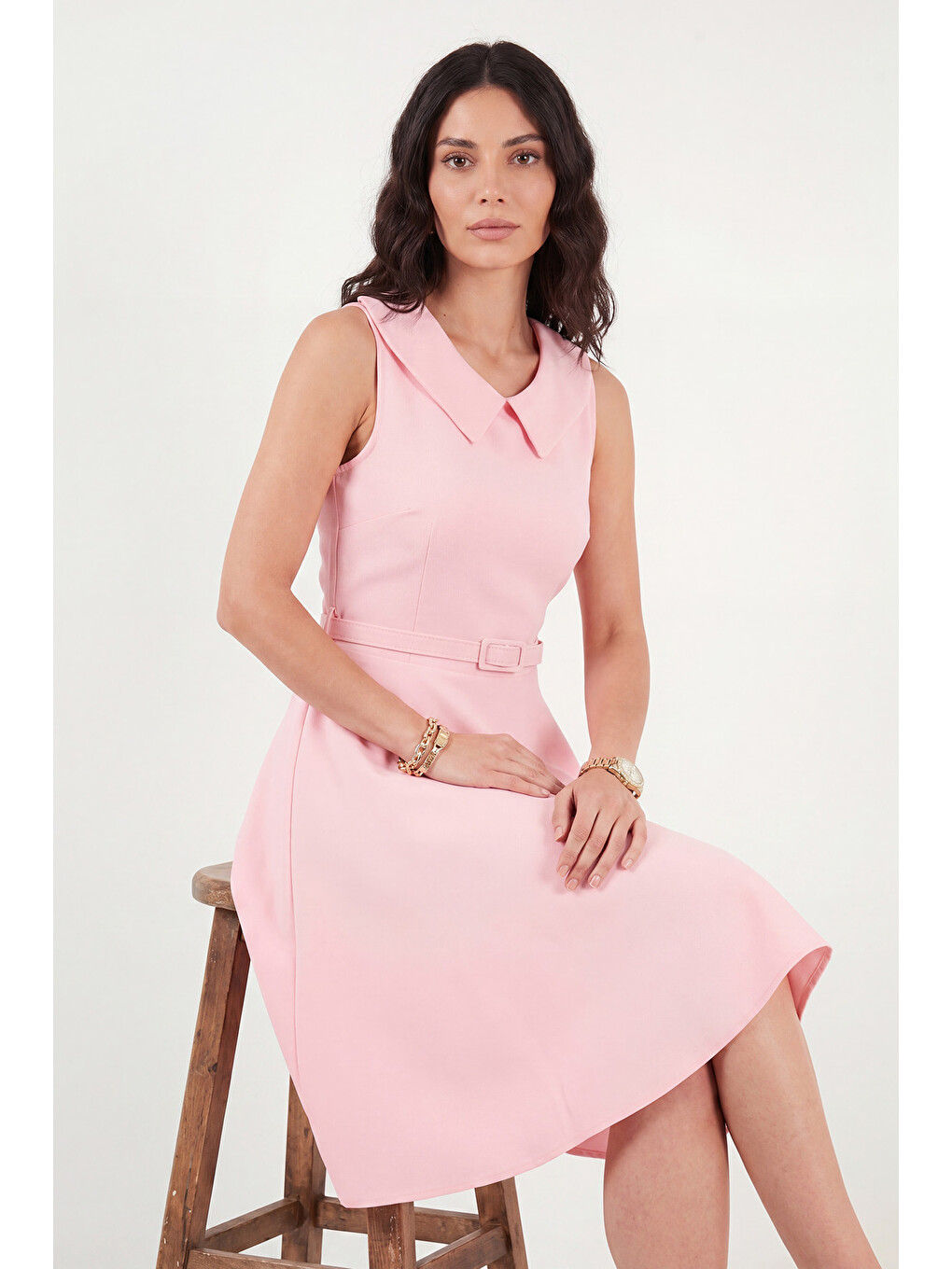 Pembe A Kesim Regular Fit Yaka ve Kemer Detaylı Kadın Mini Davet ve Mezuniyet Elbise 6525740-4