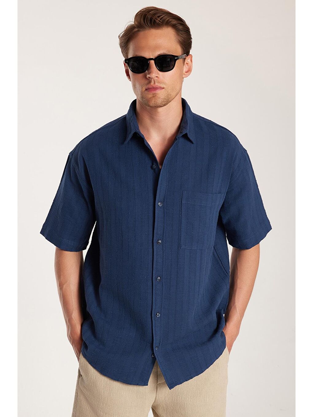 Erkek Relax Fit Premium Seri Pamuklu Keten Kısa Kollu Cepli Spor Yaka İndigo Gömlek