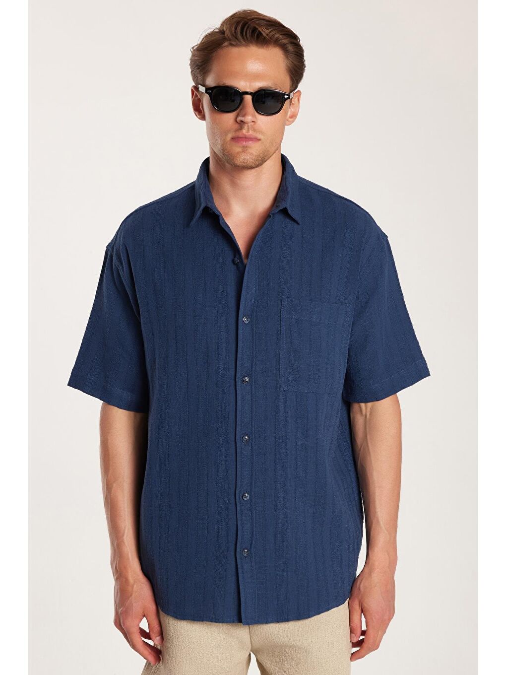 Erkek Relax Fit Premium Seri Pamuklu Keten Kısa Kollu Cepli Spor Yaka İndigo Gömlek-3