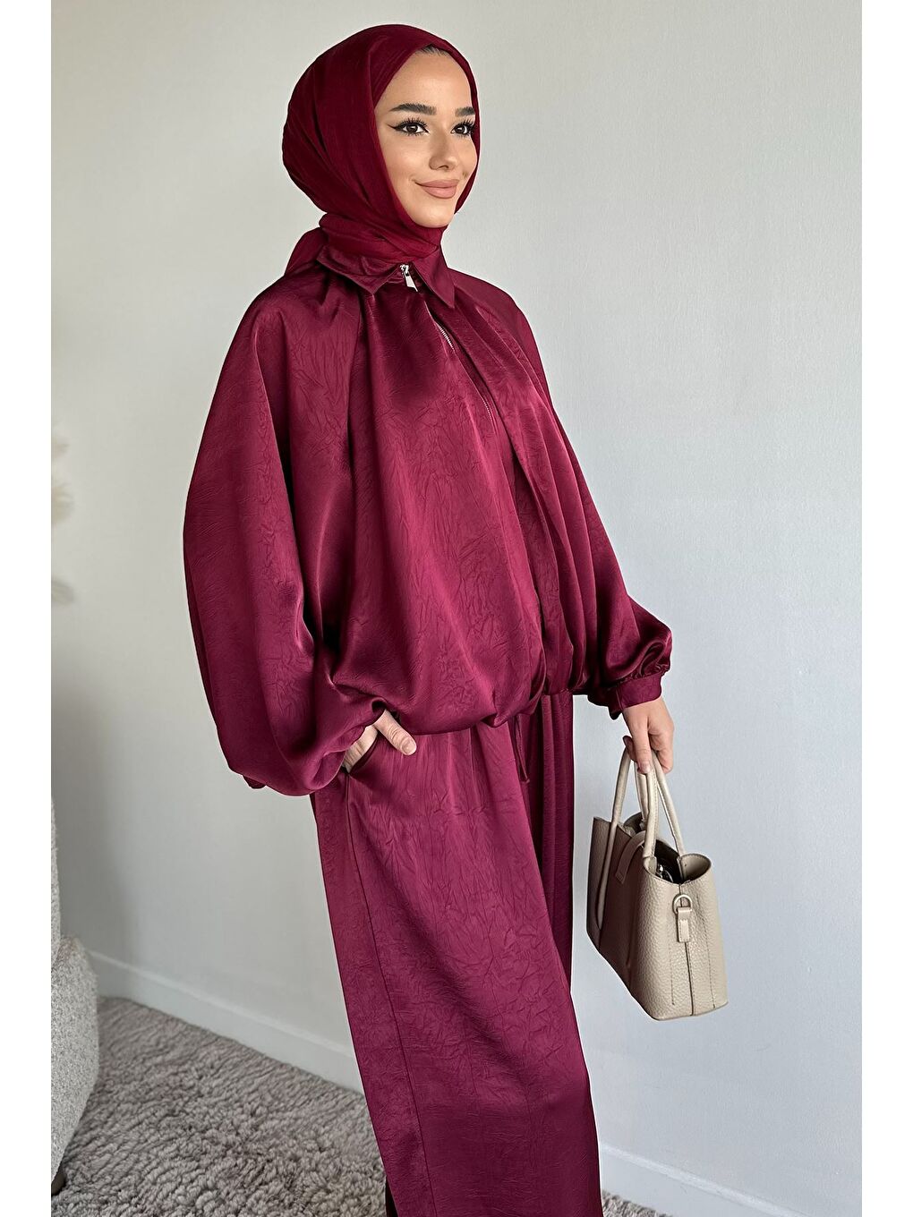 Mürdüm Gülseli Tesettür Yarasa Kol Saten Ceket Bel Lastikli Pantolon İkili Takım-3