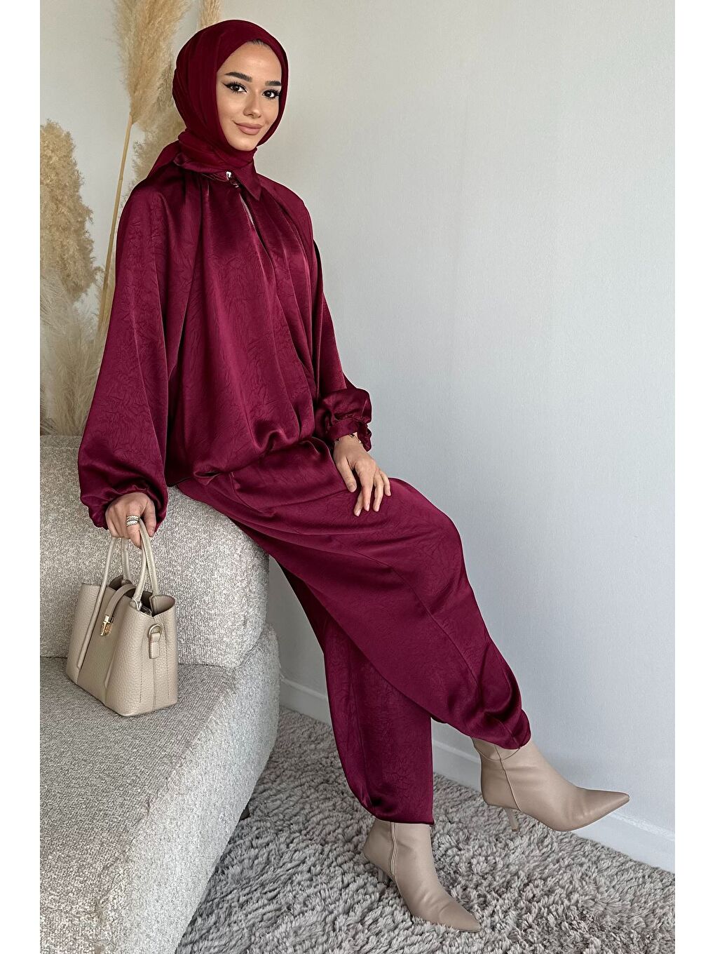 Mürdüm Gülseli Tesettür Yarasa Kol Saten Ceket Bel Lastikli Pantolon İkili Takım-4