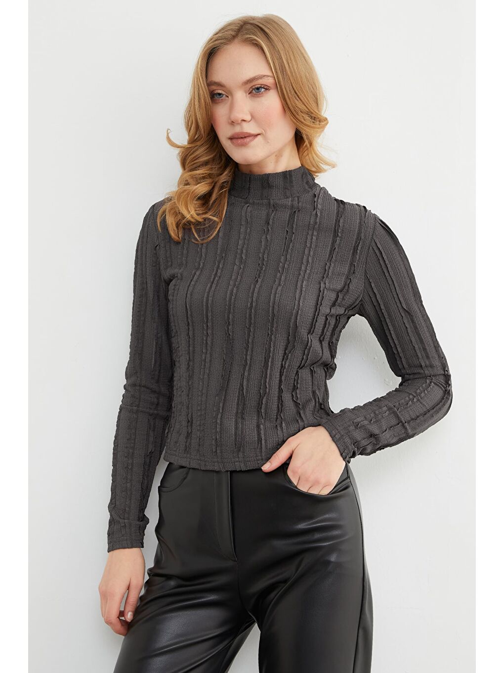 Antrasit Krep Kumaş Dik Yaka Bluz-4