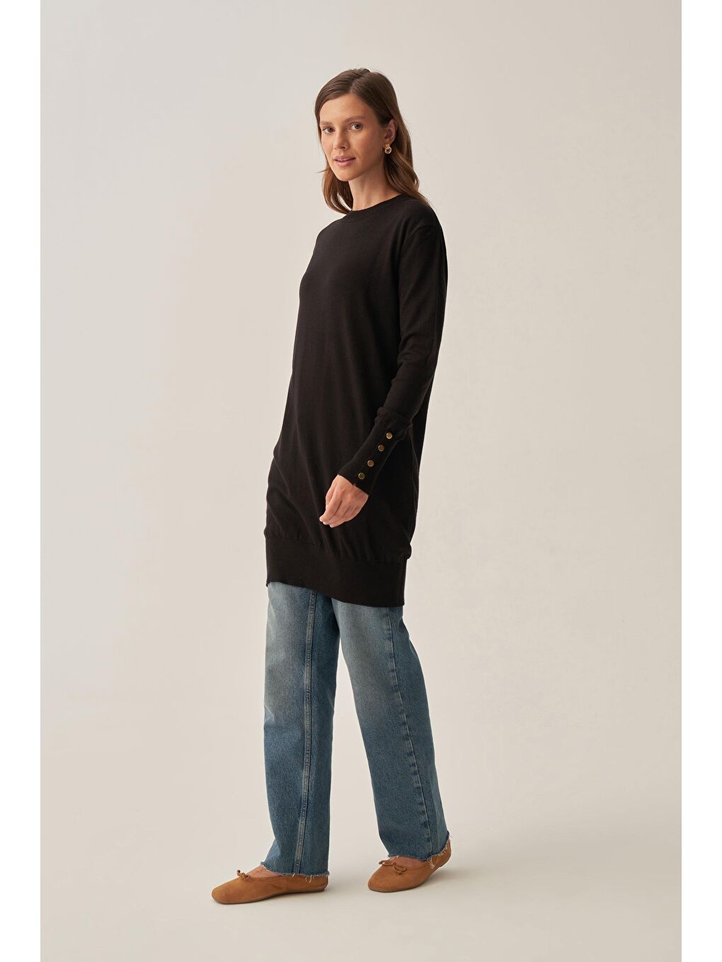 Siyah-Bilekte Dügme Detaylı Kazak-1