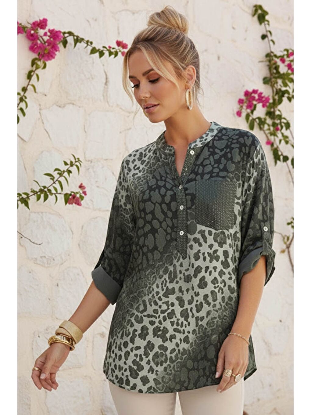 İtalyan Haki Hakim Yaka Düğmeli 3/4 Kol Desenli Pullu Cepli Casual Viskon Bluz 75 60-1