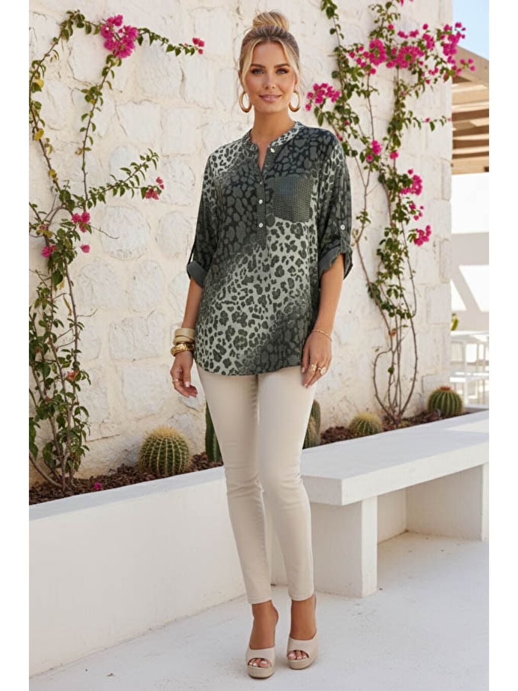 İtalyan Haki Hakim Yaka Düğmeli 3/4 Kol Desenli Pullu Cepli Casual Viskon Bluz 75 60-6