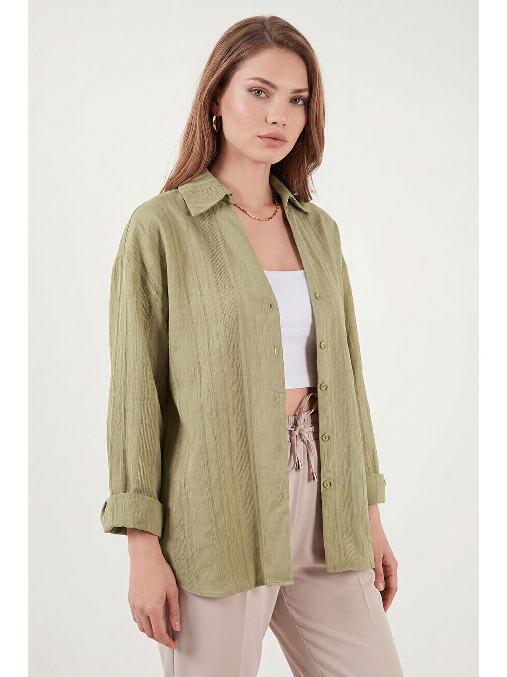 Haki Rahat Kesim Viskon Karışımlı Uzun Kollu Kadın Gömlek 6834914-1