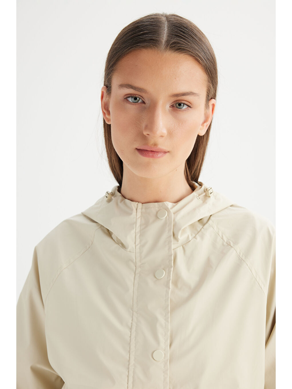 Bej Regular Fit Normal Kesim Kapüşonlu Cepli Puffer Mont-3