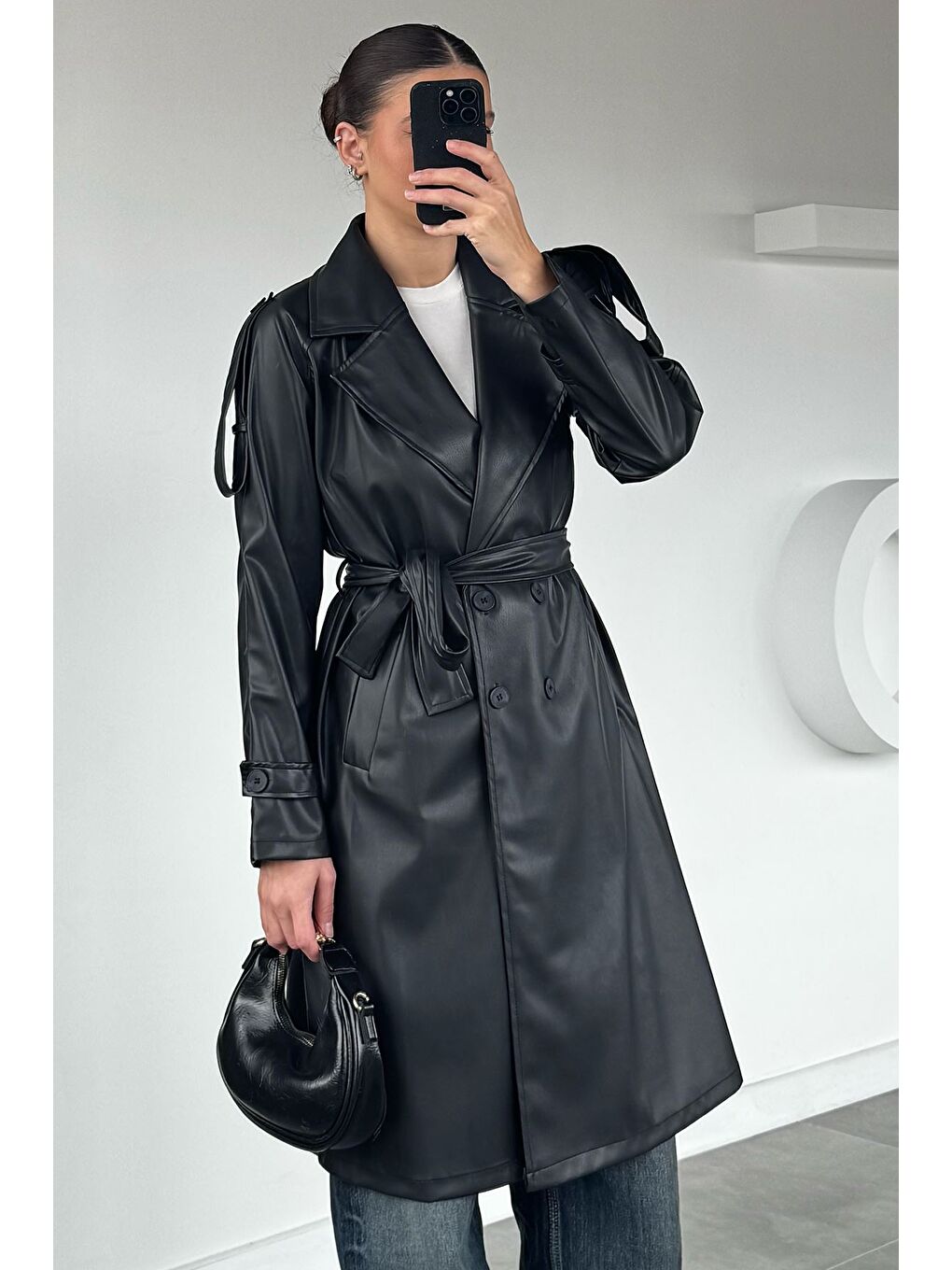 Siyah Kadın Bel Kuşak Detaylı Ön Düğmeli Suni Deri Trençkot