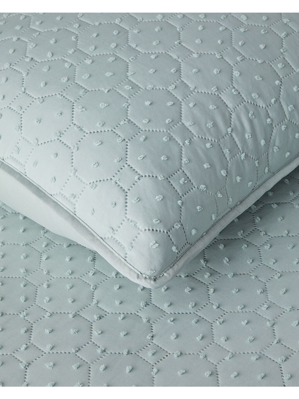 Turkuaz Amabile Kesmeli Çift Kişilik Yatak Örtüsü Takımı 200x220 cm Su Yeşili-1