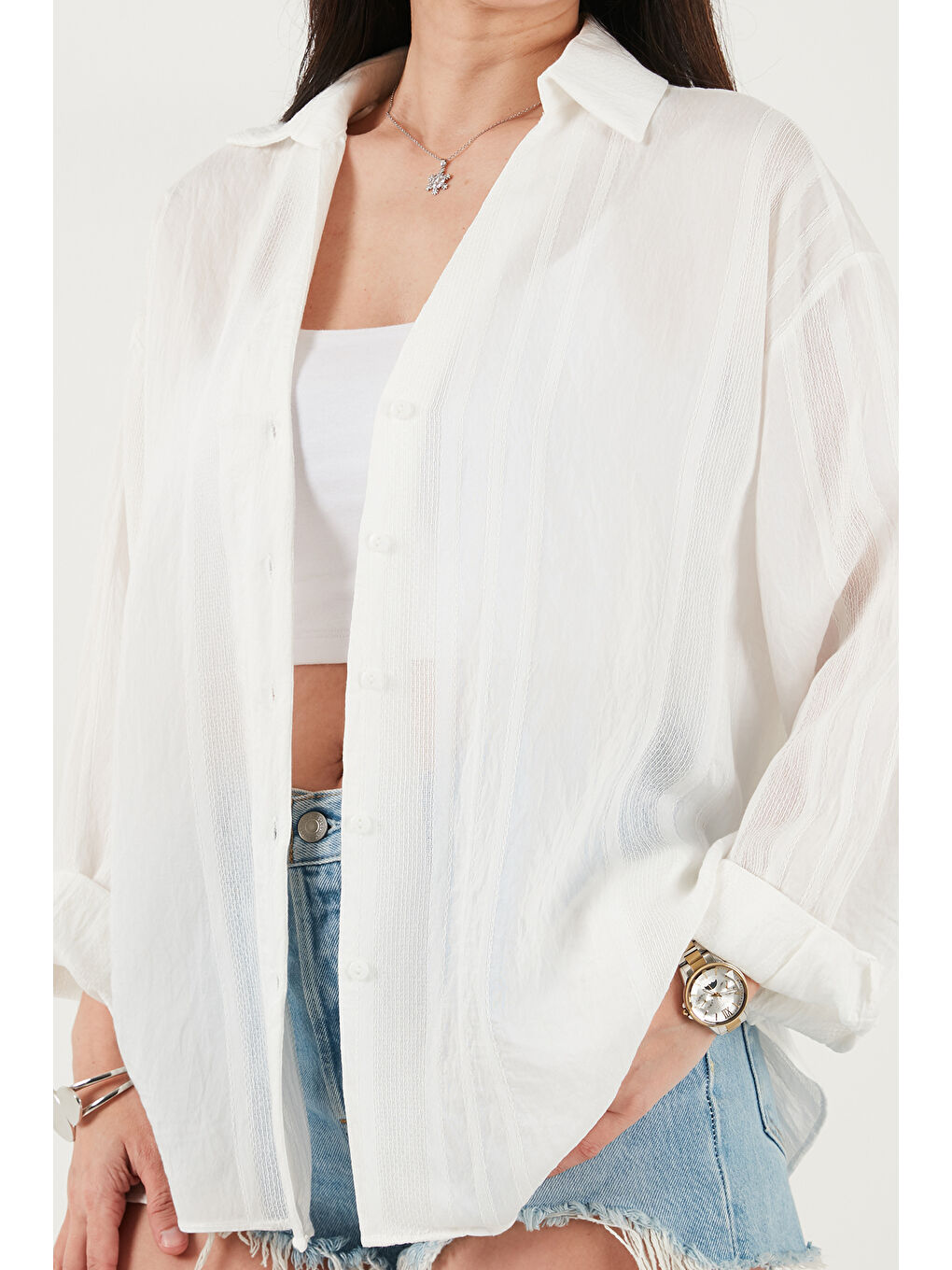 Beyaz Rahat Kesim Viskon Karışımlı Uzun Kollu Kadın Gömlek 6834914-5