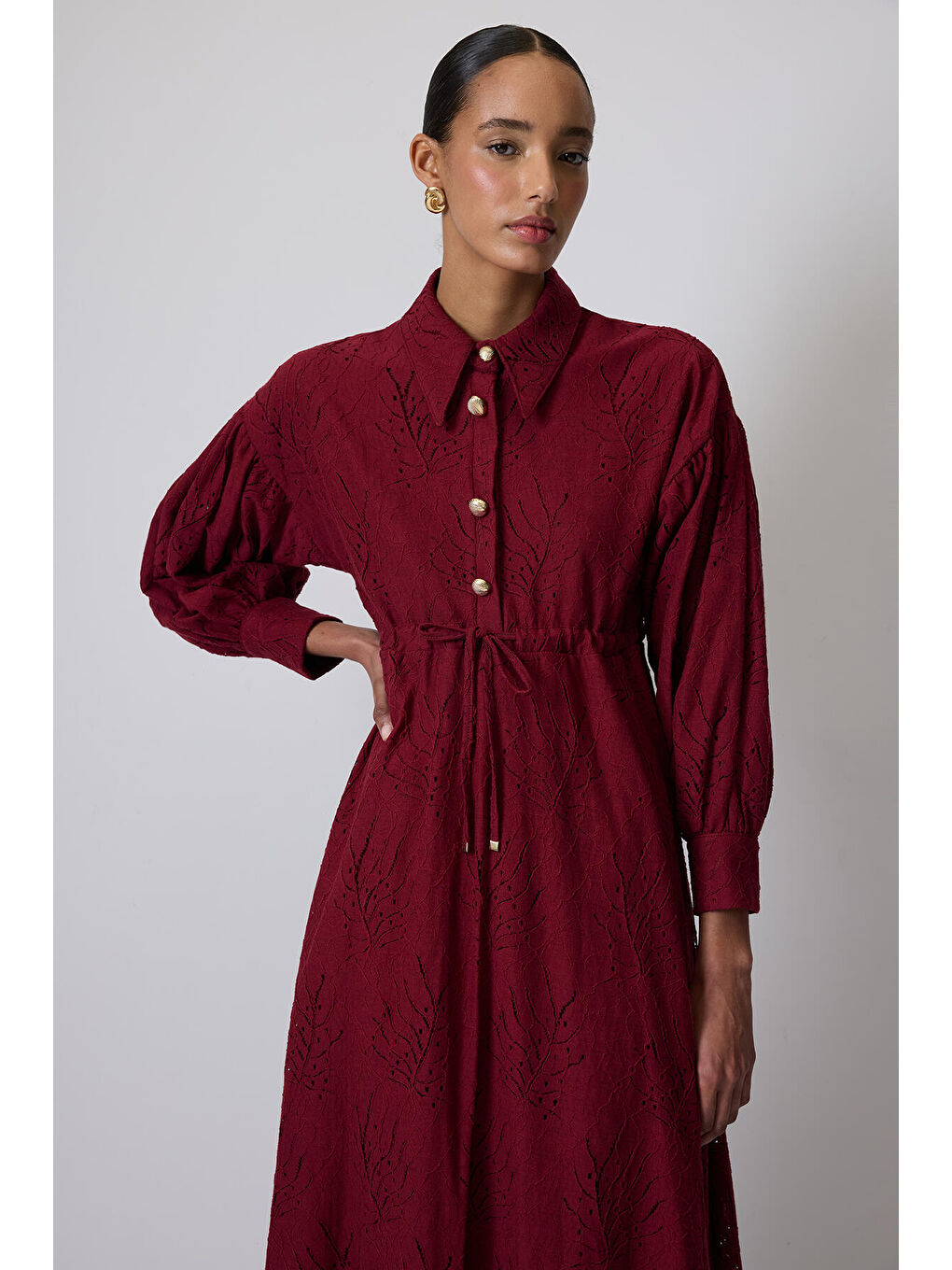 Bordo Gold Düğmeli Bağcıklı Elbise-1