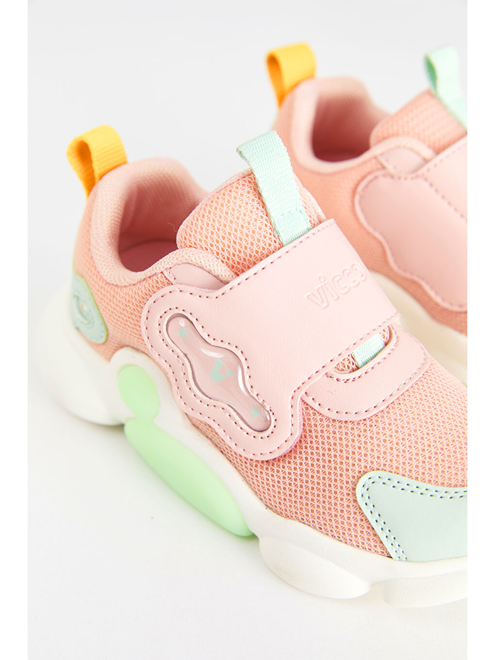 Pembe Gum Işıklı Kız Bebek Pudra Spor Ayakkabı-1