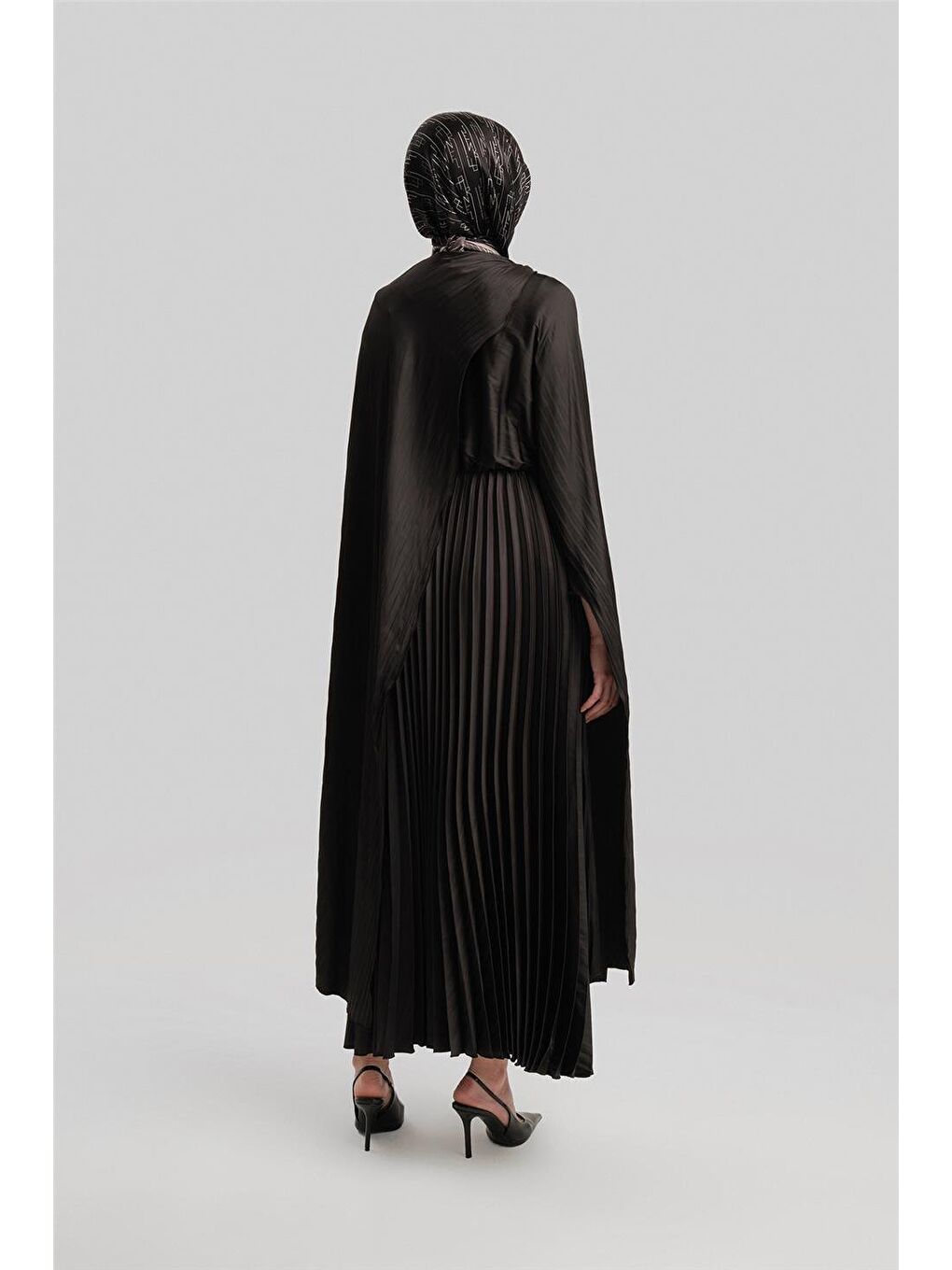 Piliseli Elbise 24Y9842 Siyah-5