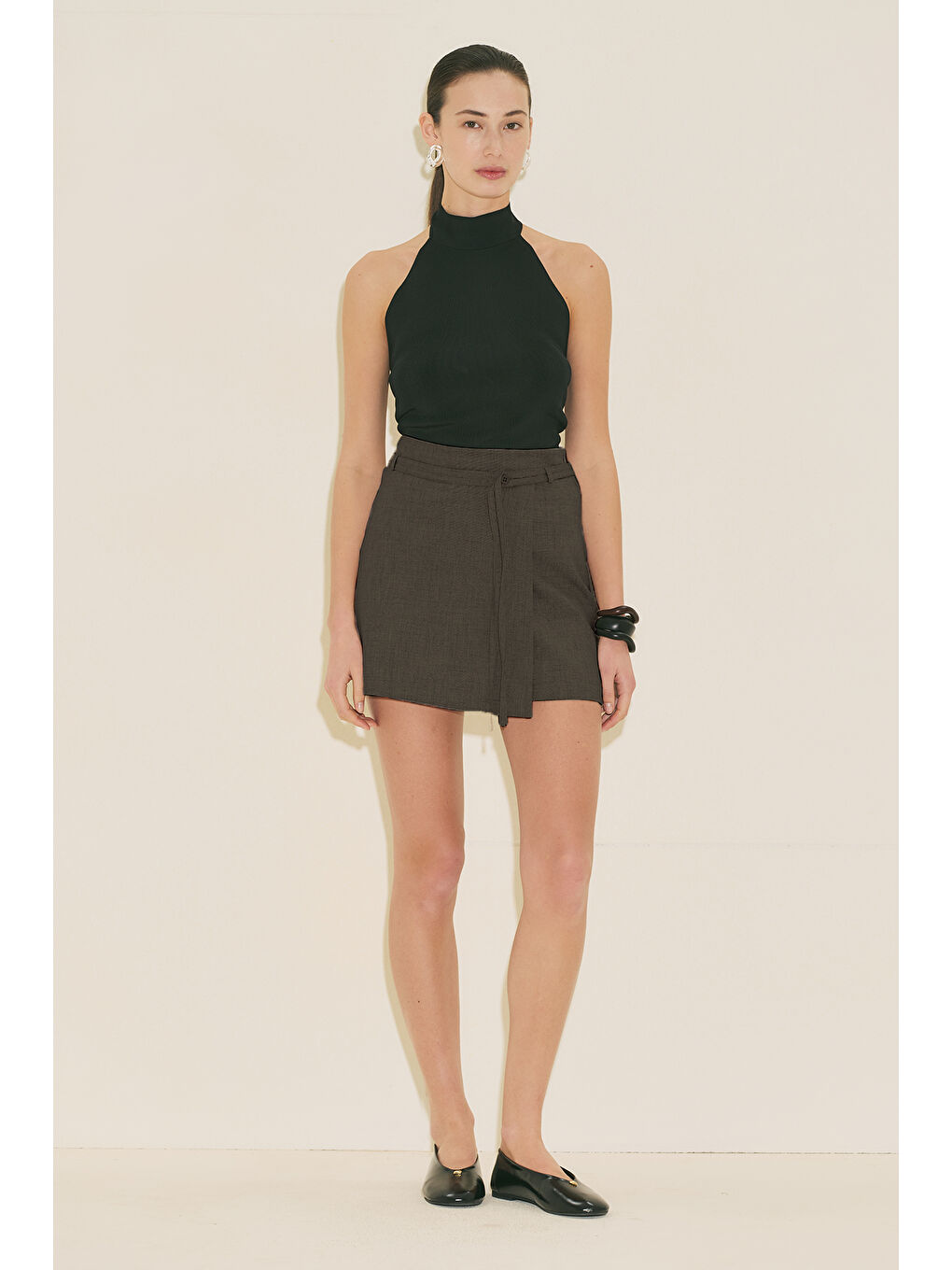 Kemer Detaylı Şort Etek Kahverengi