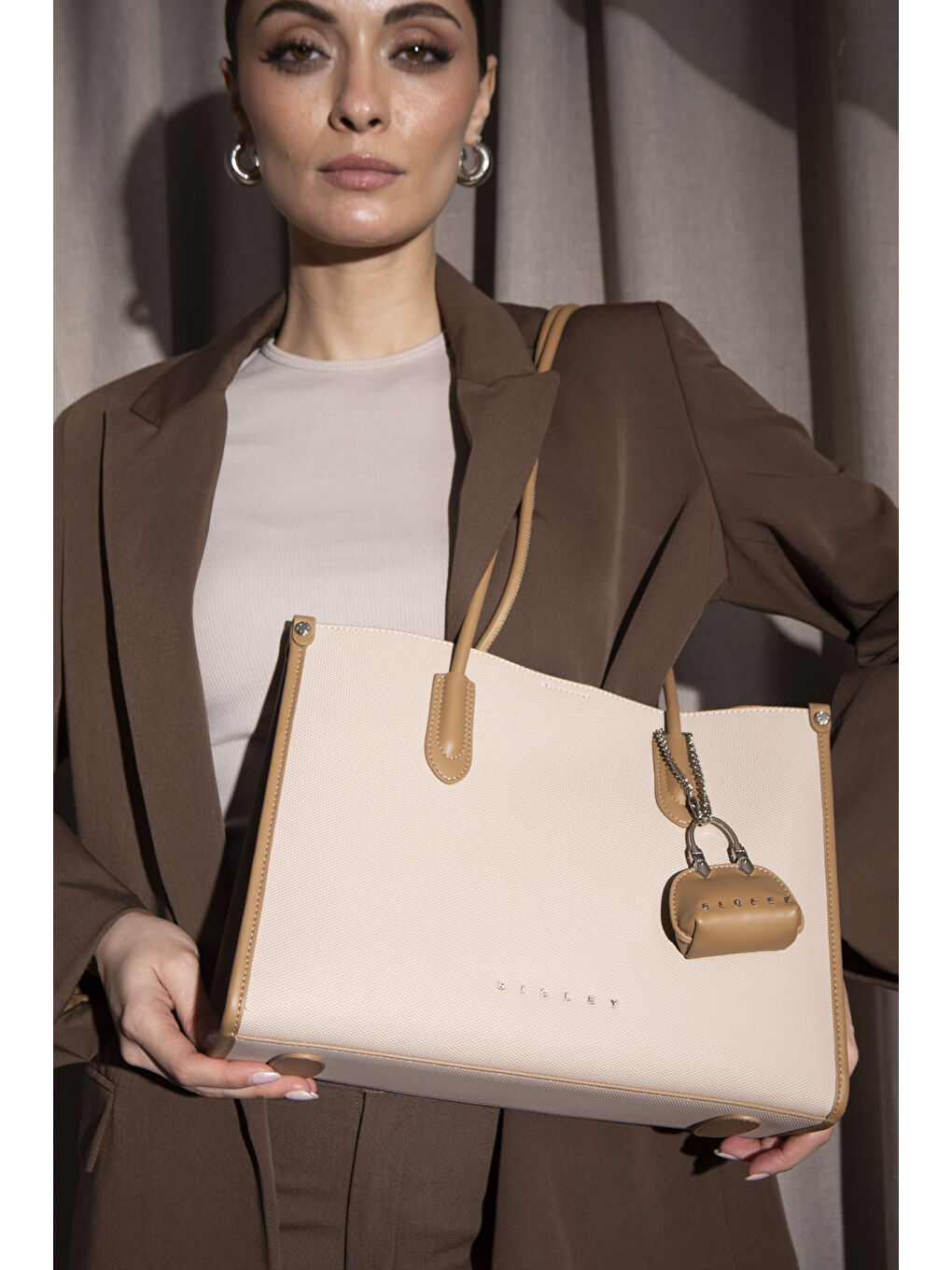 Bej Kadin Kol Çantasi Ten-Camel SLY210