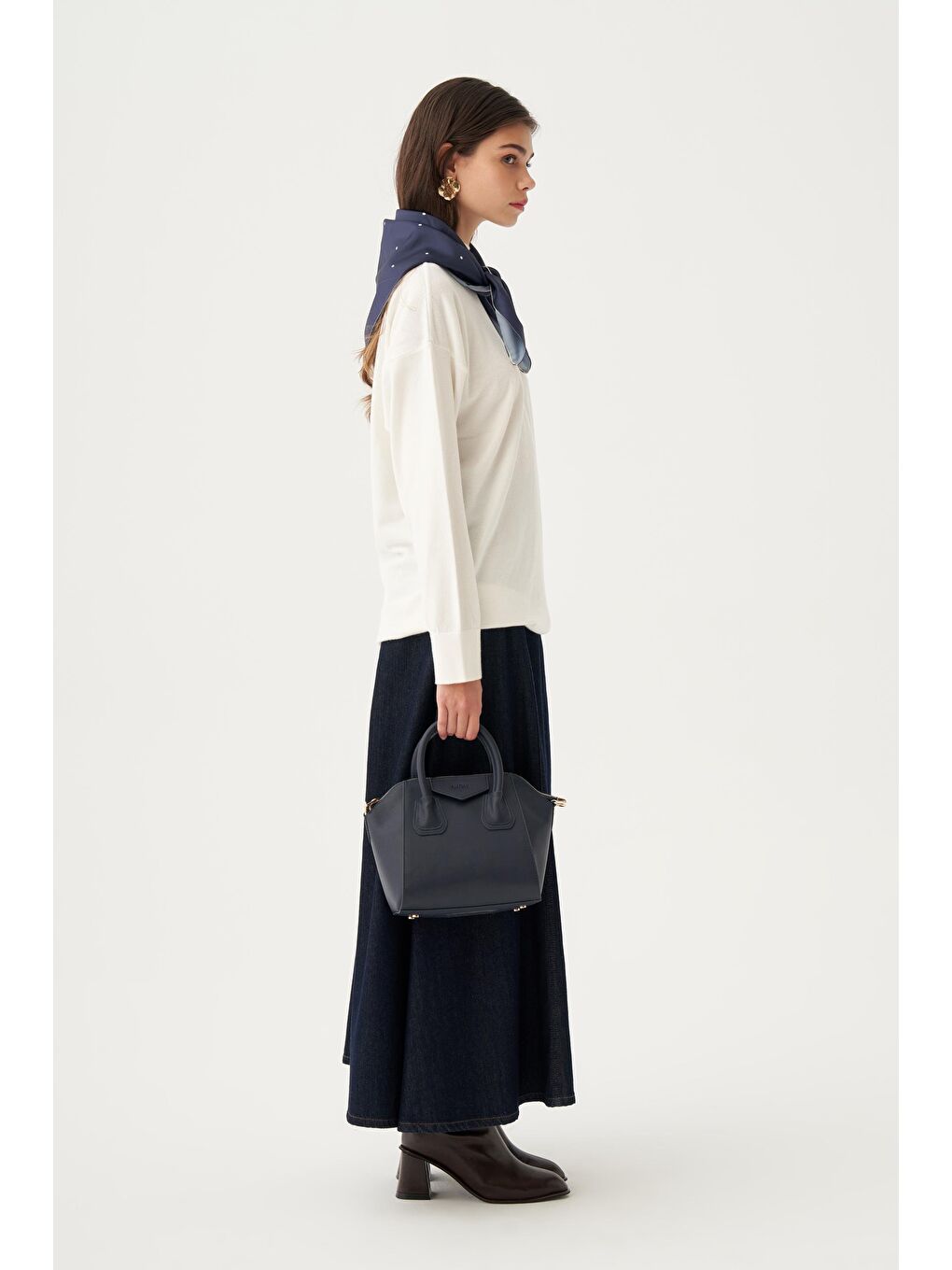 Ekru-Yarım Balıkçı Yaka Triko Kazak-2