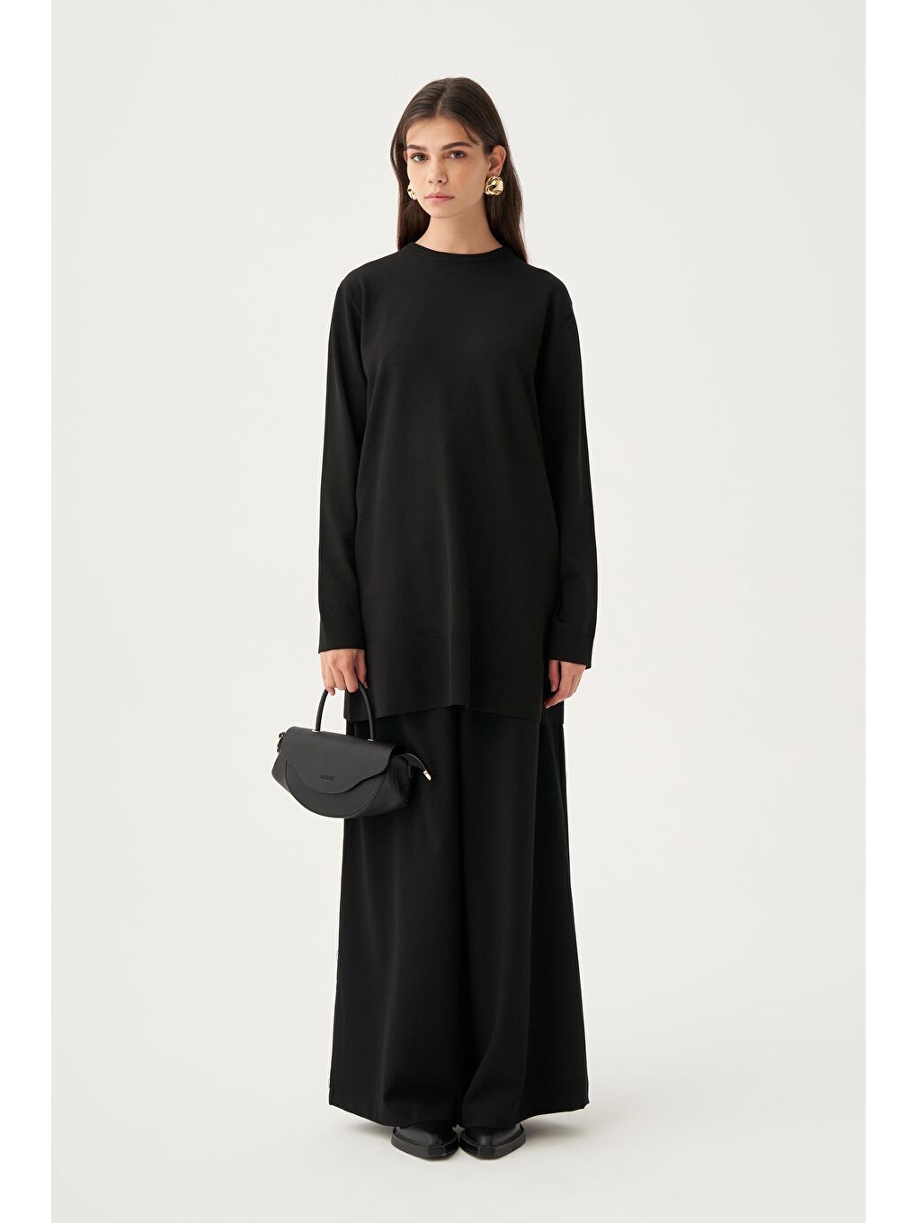 Siyah-Ribana Detaylı Kazak