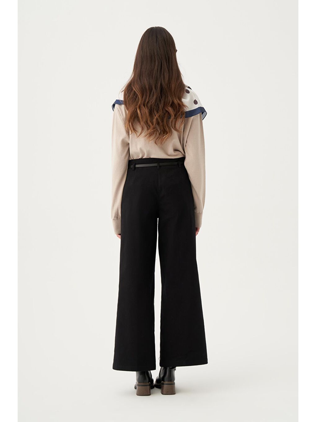 Bej Taş-Etek Ucu Pis Kıvırma Triko Kazak-2