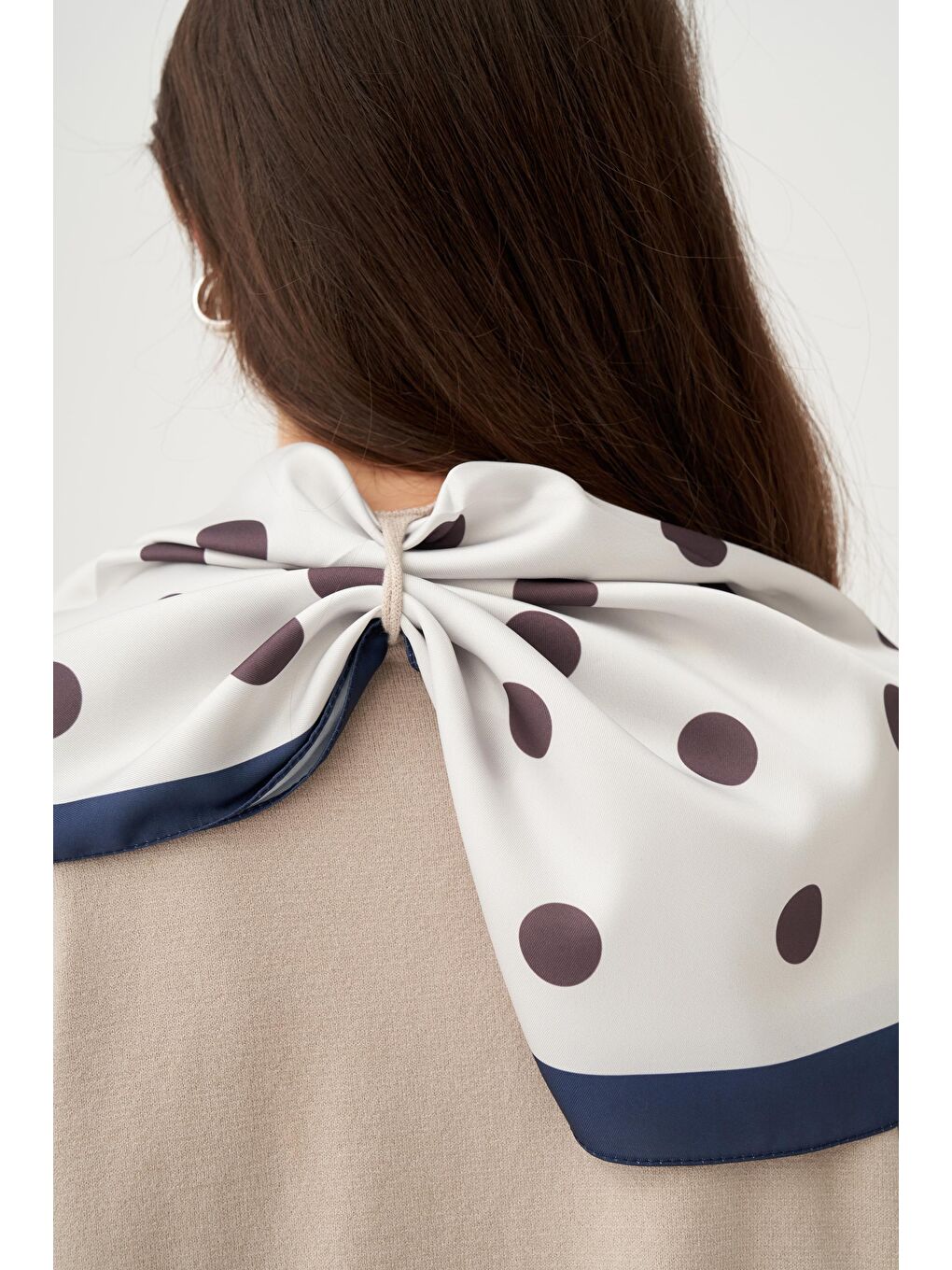 Bej Taş-Etek Ucu Pis Kıvırma Triko Kazak-5