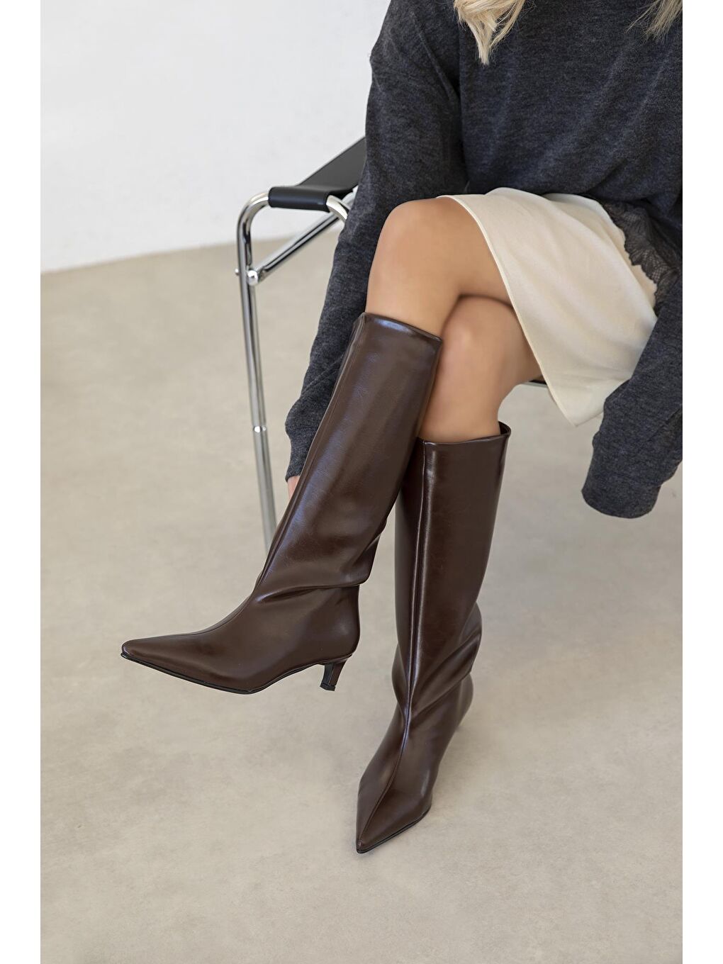 Kahverengi Ella Kadın Kırışık Deri Çizme Kahve