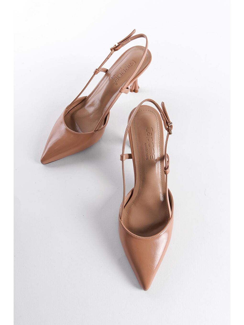 Bej Arkası Açık Sivri Burunlu Orta Topuklu Kadın Ayakkabı-1