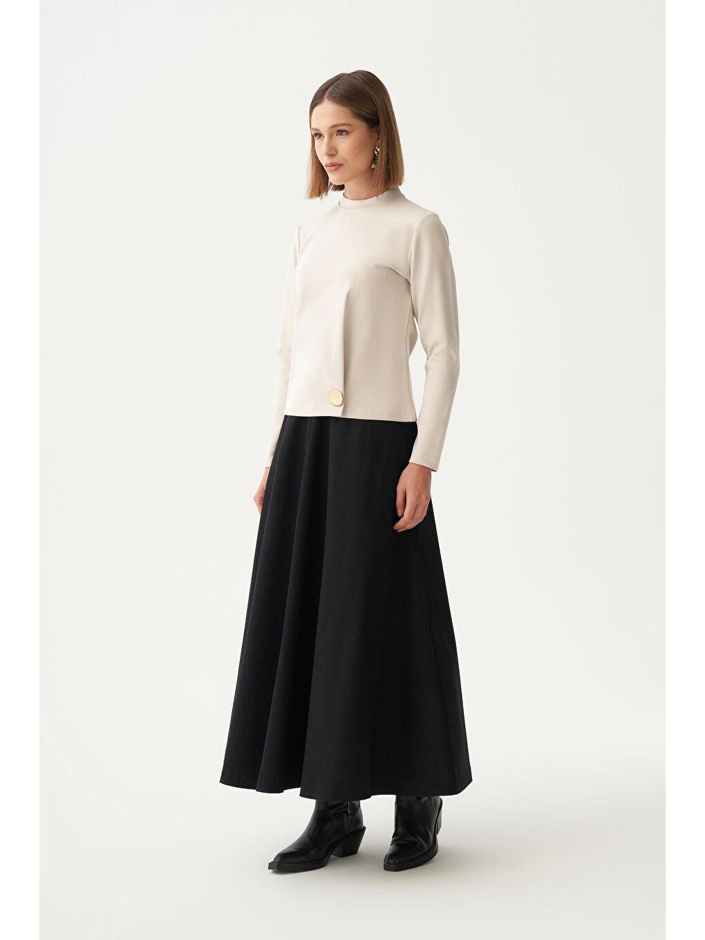 Bej-Gold Düğmeli Pileli Bluz-1