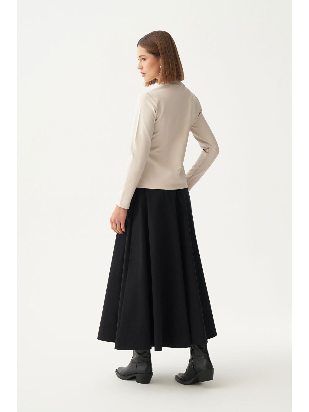 Bej-Gold Düğmeli Pileli Bluz-2