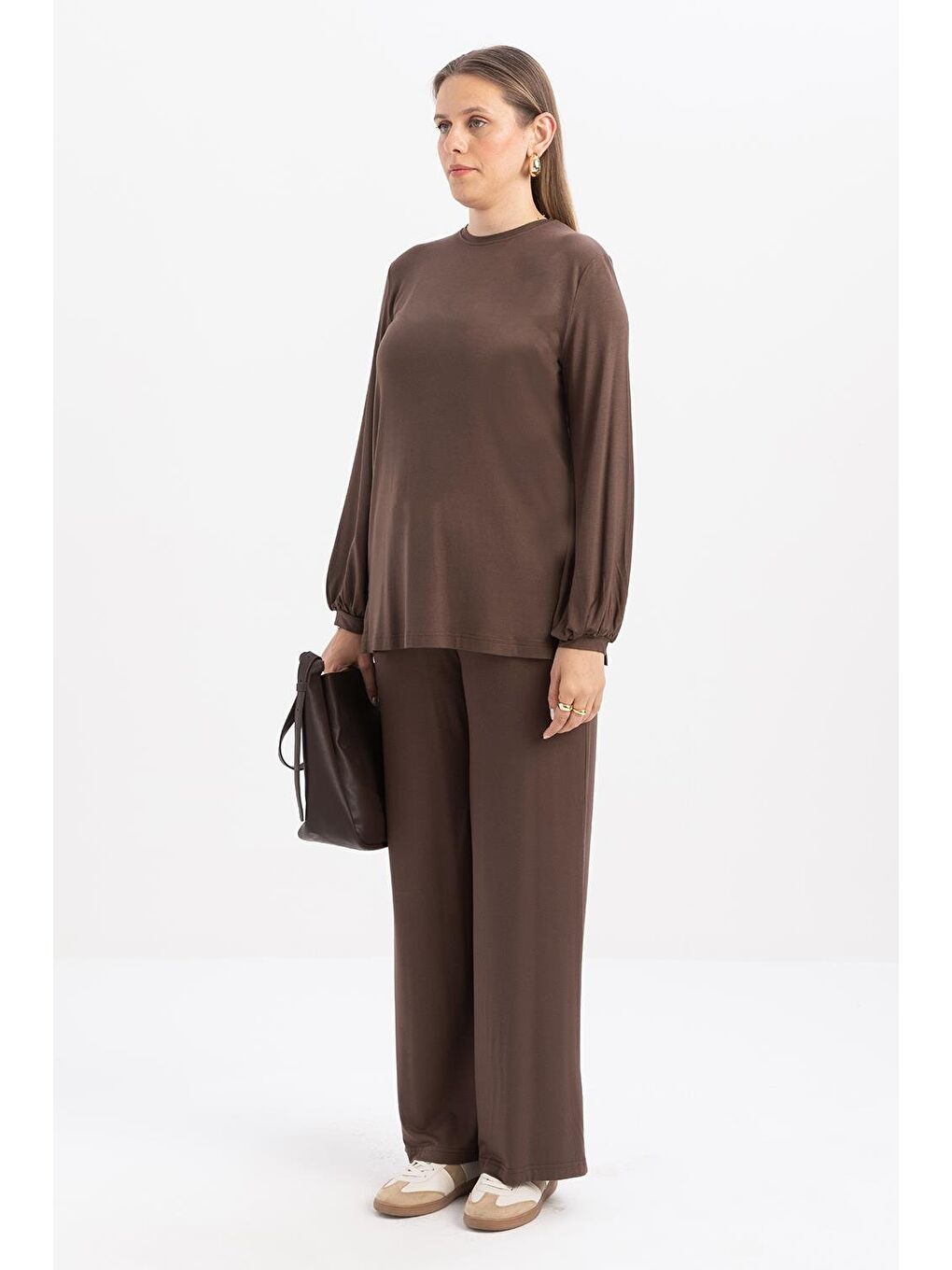 Kahverengi Kahve-Bisiklet Yaka Kol Ucu Büzgülü Elastanlı Pamuklu Bluz-2