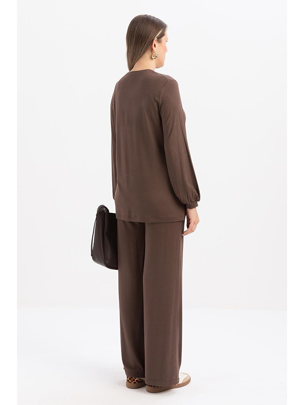 Kahverengi Kahve-Bisiklet Yaka Kol Ucu Büzgülü Elastanlı Pamuklu Bluz-3