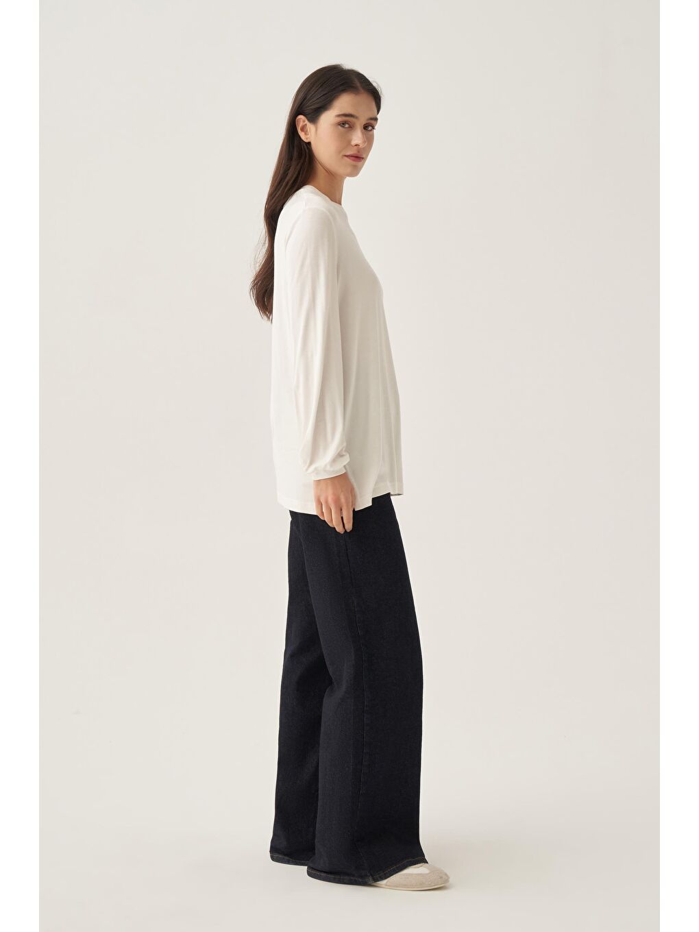 Ekru-Bisiklet Yaka Kol Ucu Büzgülü Pamuklu Bluz-1