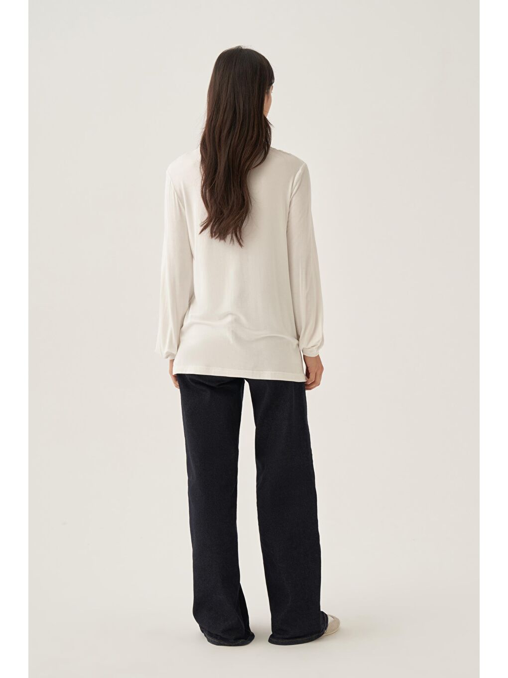 Ekru-Bisiklet Yaka Kol Ucu Büzgülü Pamuklu Bluz-2