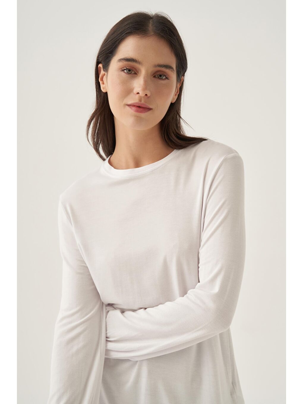 Beyaz-Bisiklet Yaka Kol Ucu Büzgülü Pamuklu Bluz