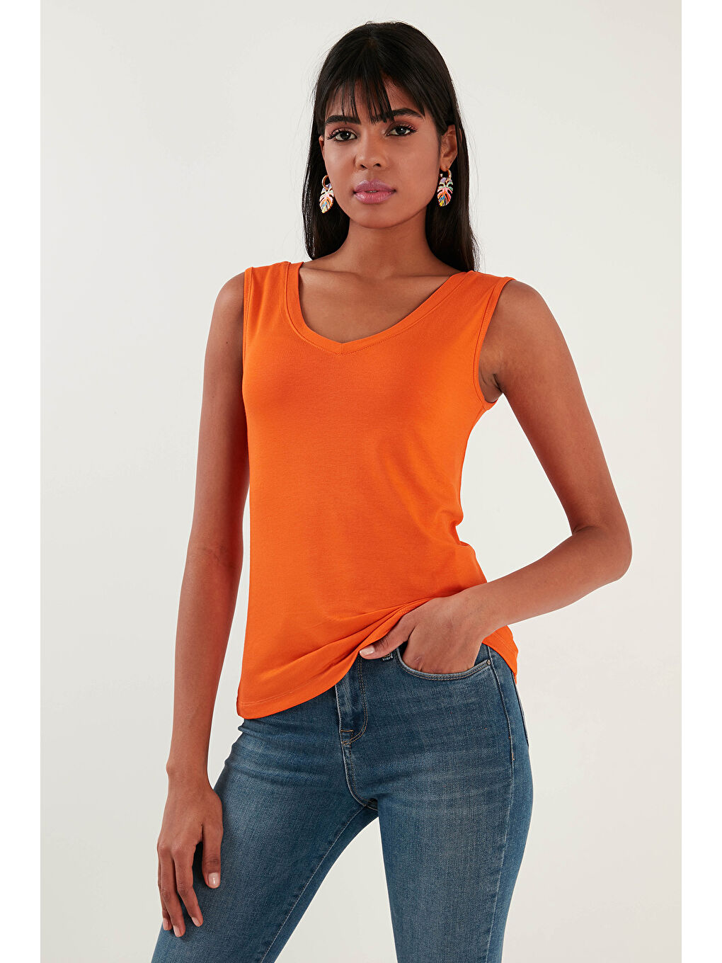 Yeşil Slim Fit V Yaka Kalın Askılı 2' li Paket Kadın Bluz 5864384S2-1