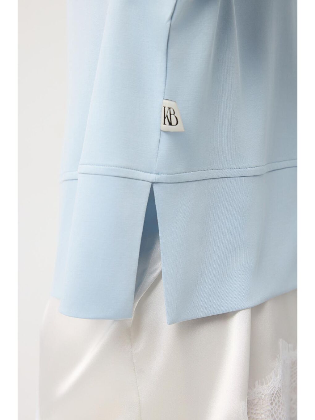 Modal Cupra Yırtmaçlı Kısa Sweatshirt Açık  Mavi-3