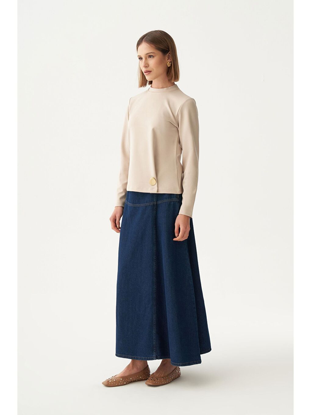 Bej Taş-Gold Düğmeli Pileli Bluz-1