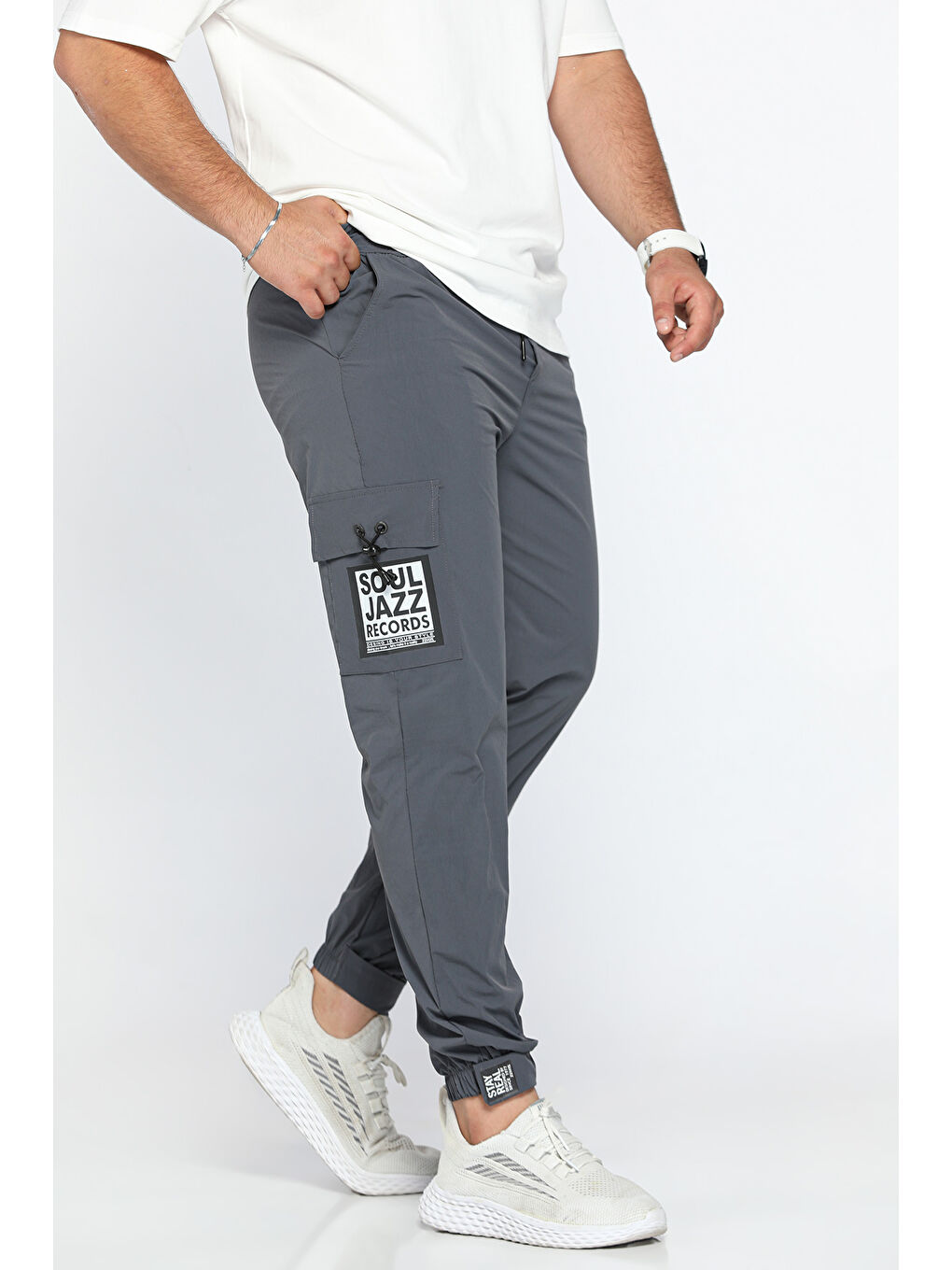 Mishar İtalia Gri Paraşüt Paça Cırtlı Slim Fit Jogger Pantolon