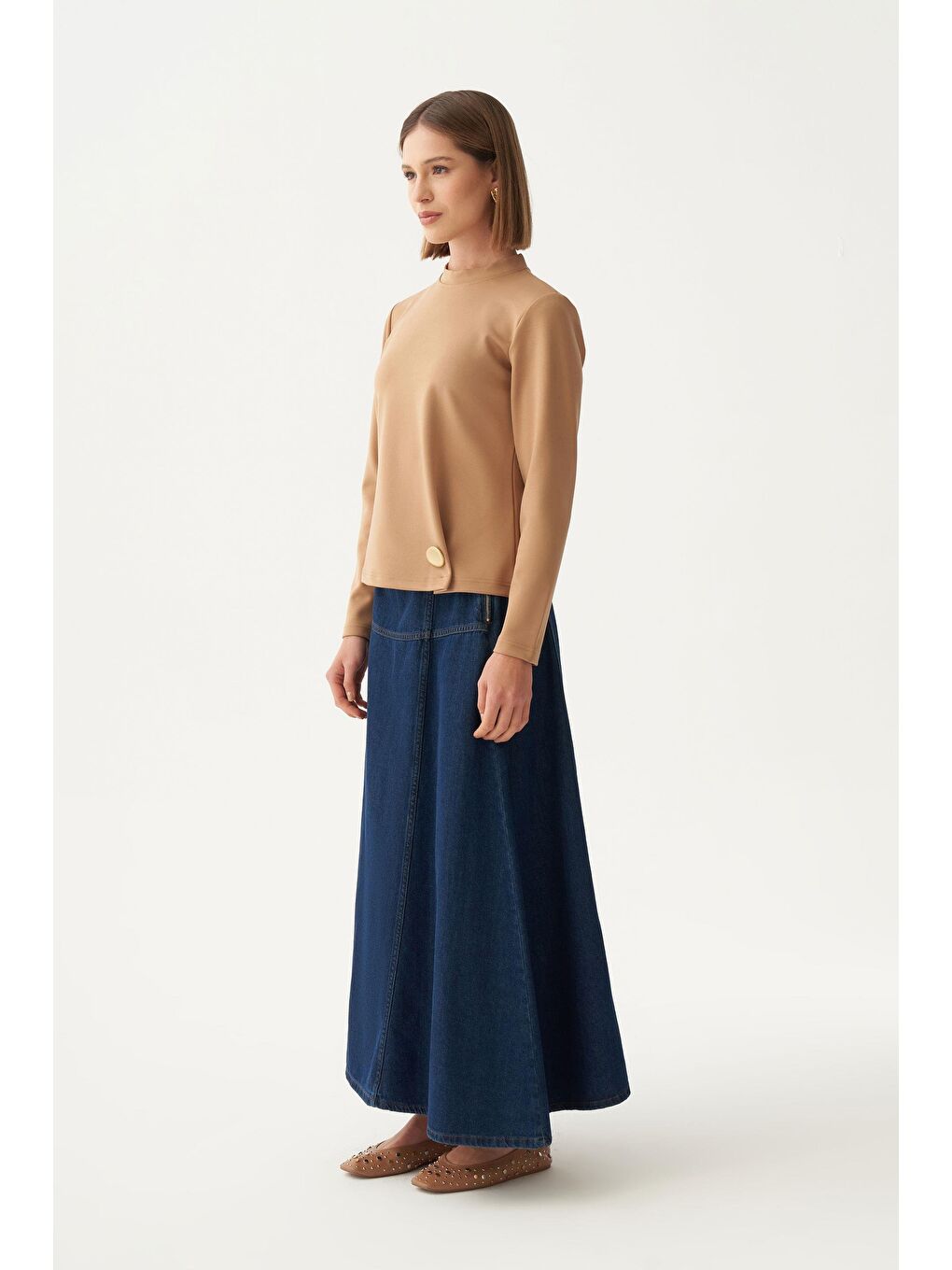 Bej Vizon-Gold Düğmeli Pileli Bluz-2