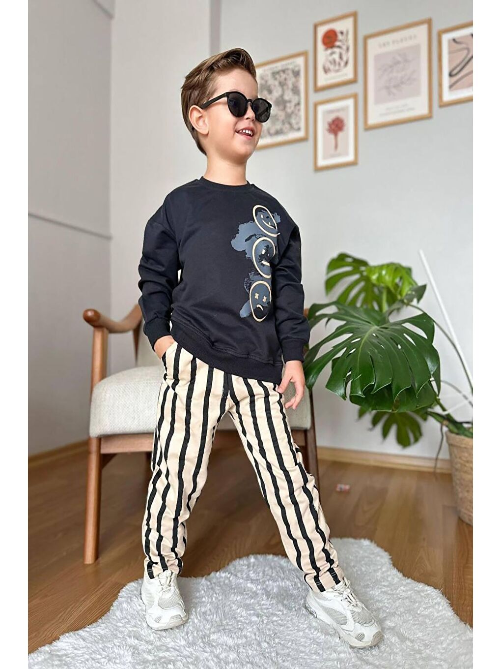 Siyah Emoji Baskılı Çizgili Spor Erkek Çocuk Takım-1