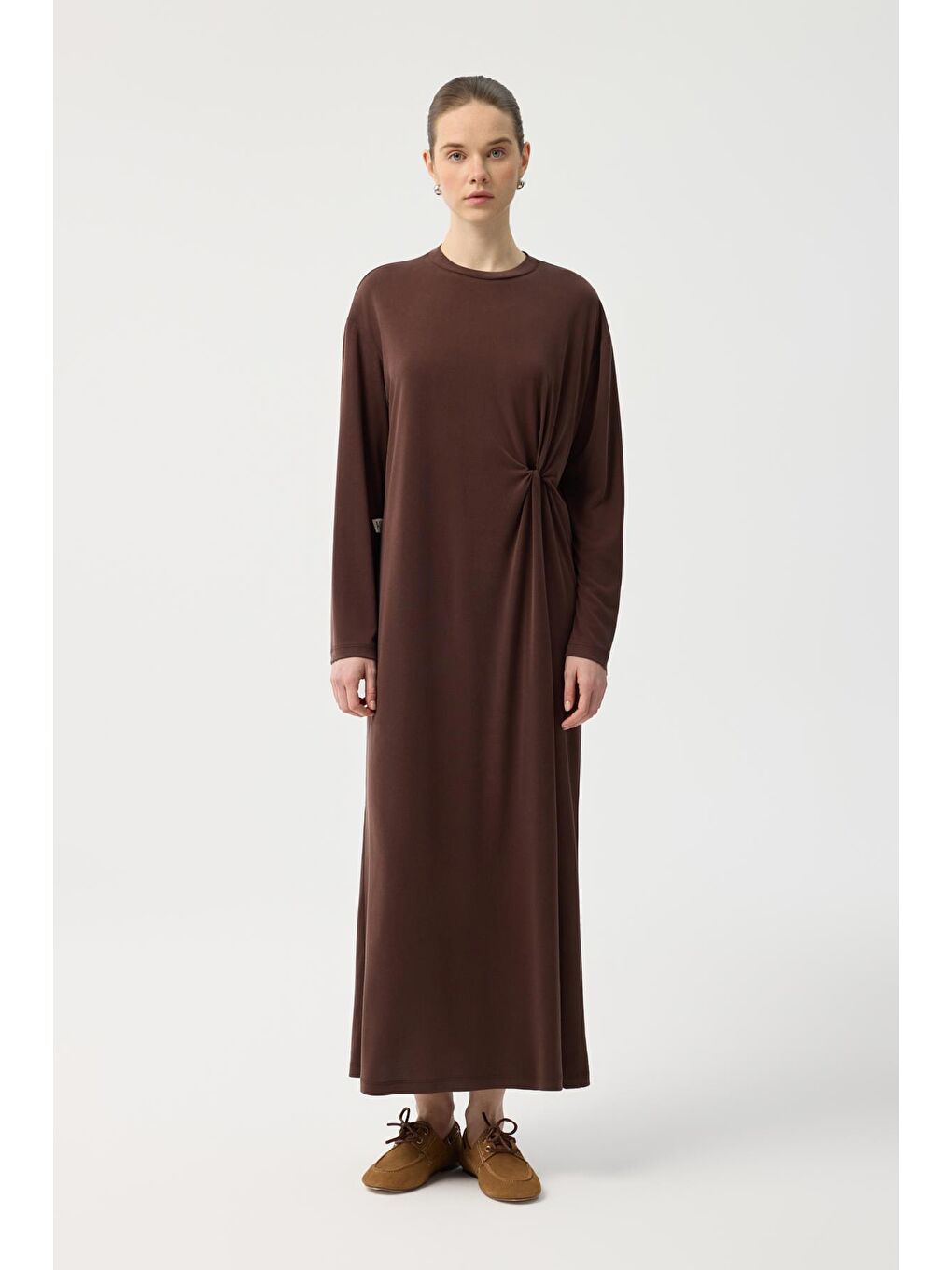 Modal Cupra Asimetrik Düğüm Detaylı Elbise Kahverengi