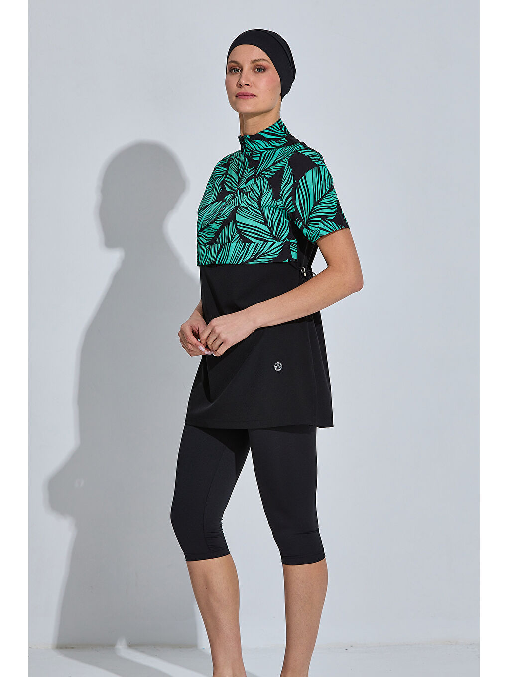 Kısa Kollu Spor Elastanlı Yarı Kapalı Mayo 6567 Siyah-2