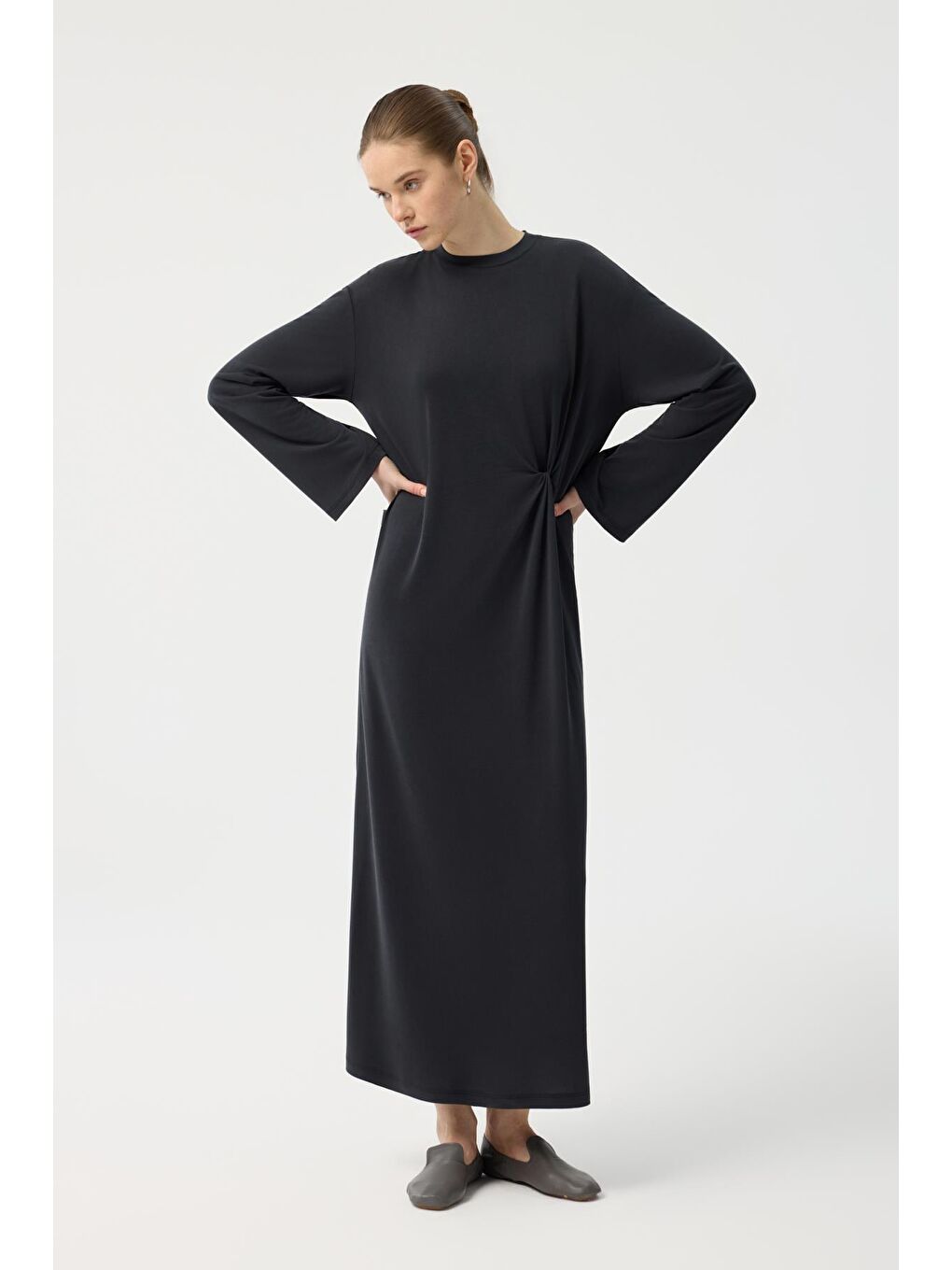 Modal Cupra Asimetrik Düğüm Detaylı Elbise Siyah-3