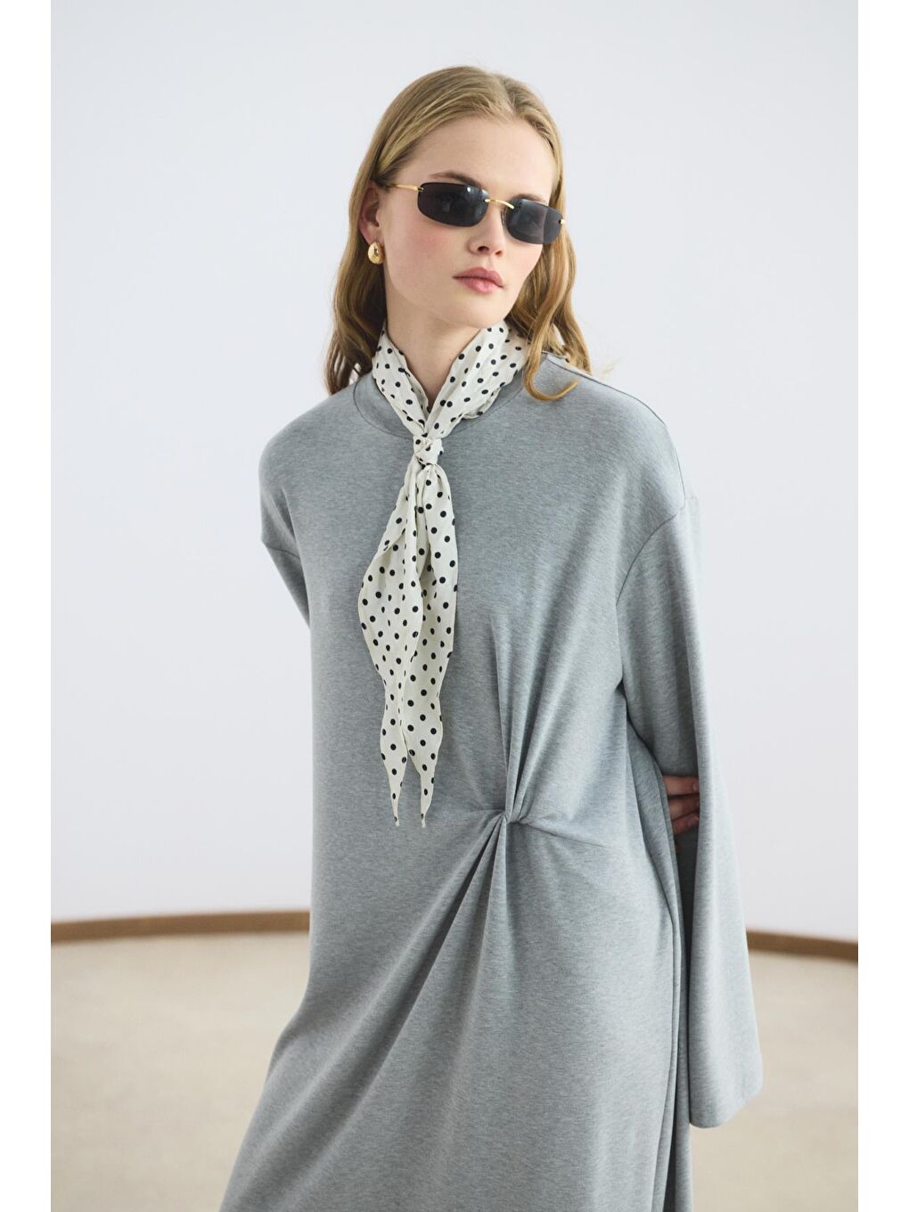 Modal Cupra Asimetrik Düğüm Detaylı Elbise Gri Melanj-1