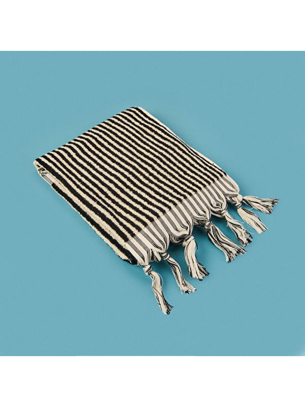 Lila Soft Helga Yüz Havlusu - Ekru / Siyah - 50x90 cm-1