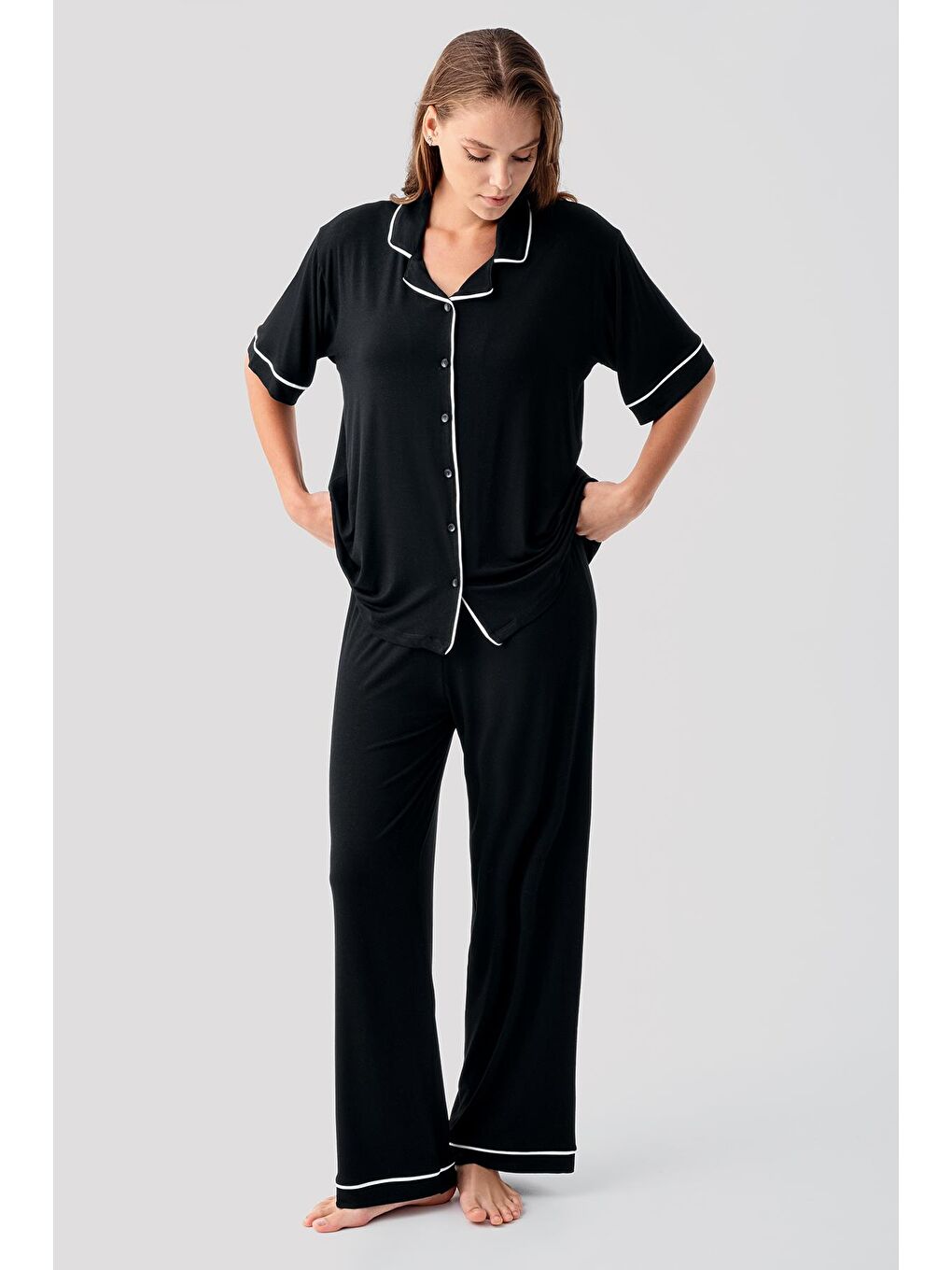 Siyah Kısa Kollu Düğmeli Oversize Esnek Viskoz Pijama Takım 19210-1