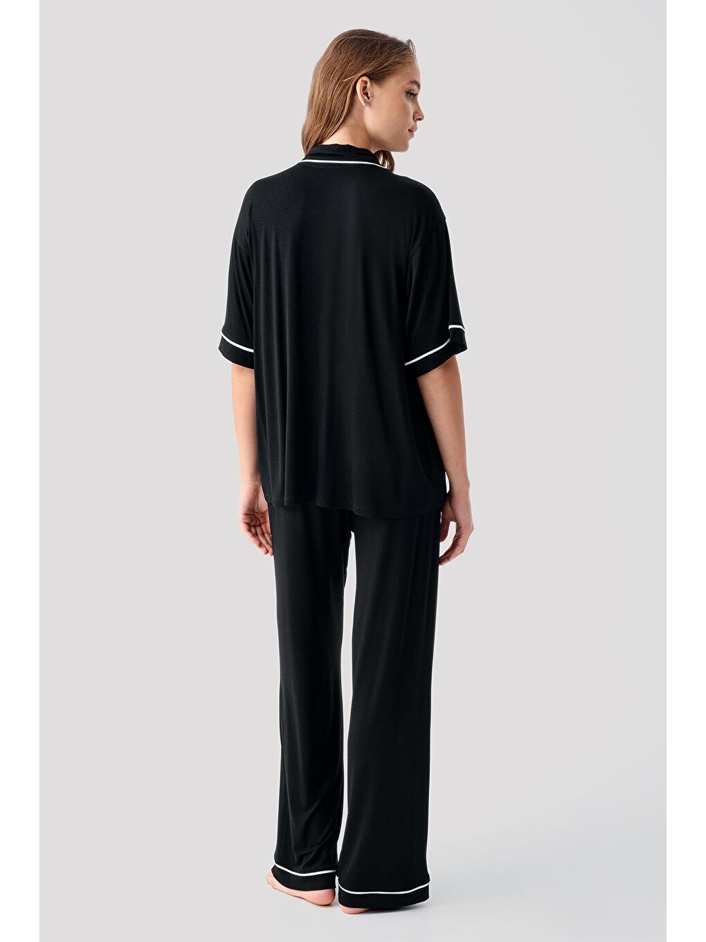 Siyah Kısa Kollu Düğmeli Oversize Esnek Viskoz Pijama Takım 19210-6