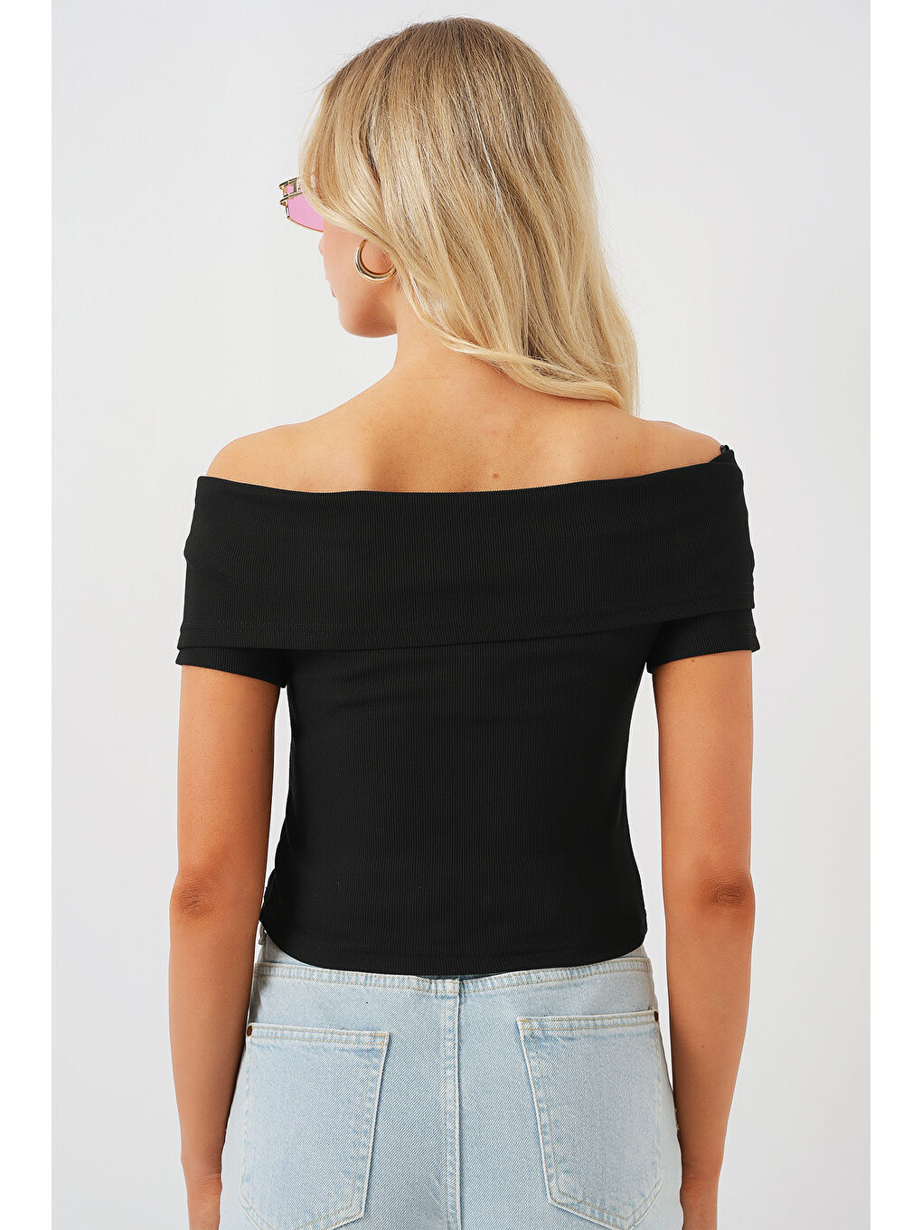 Madonna Yaka Kelebek Detaylı Bluz 957 - Siyah-5