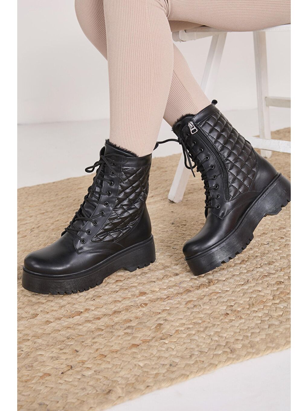 Kadın Siyah Bot - 23060-2