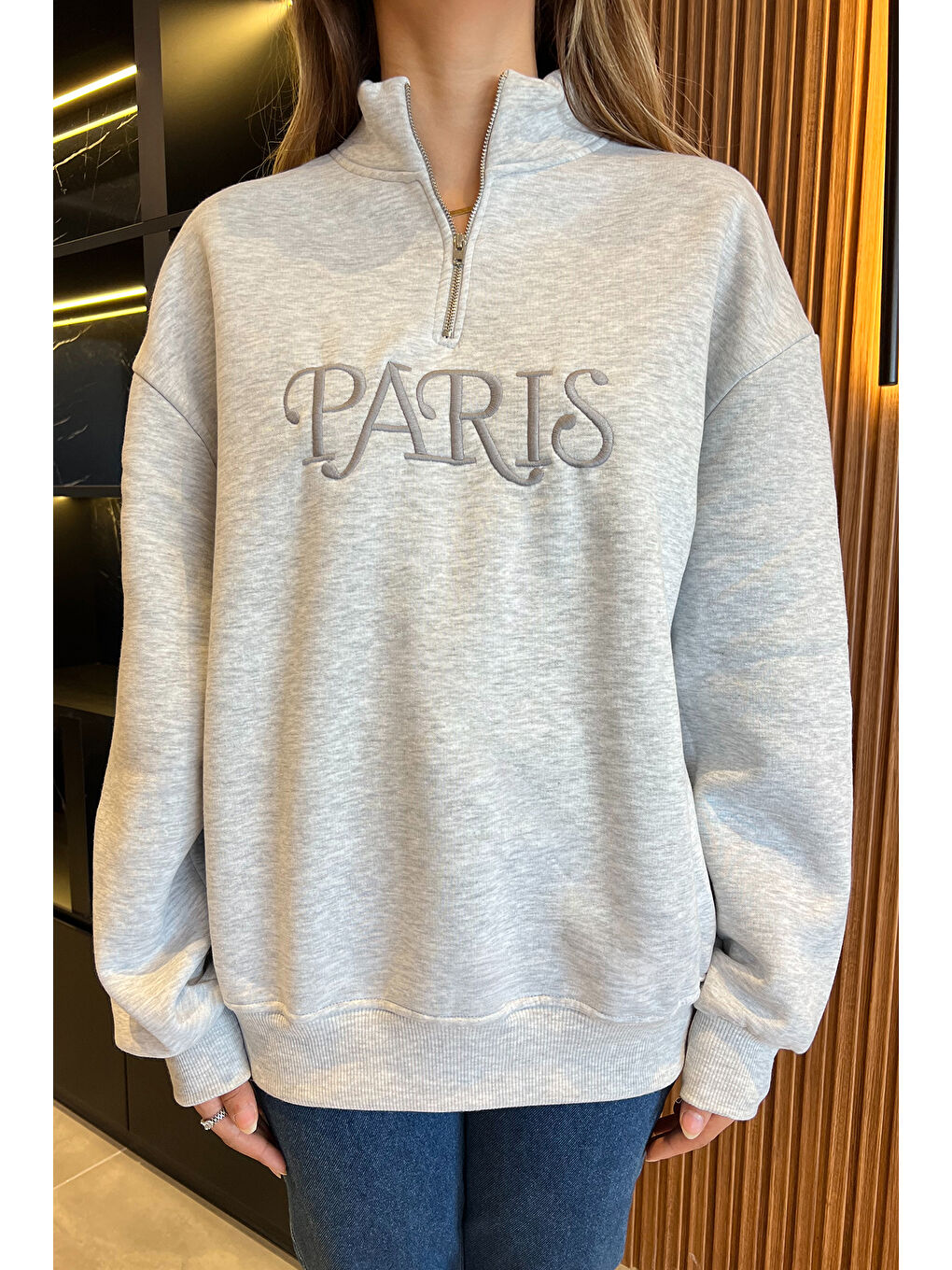 GÜLSELİ Gri Kadın Yarım Fermuarlı Nakışlı Şardonlu Üç İplik Oversize Sweatshirt - 3